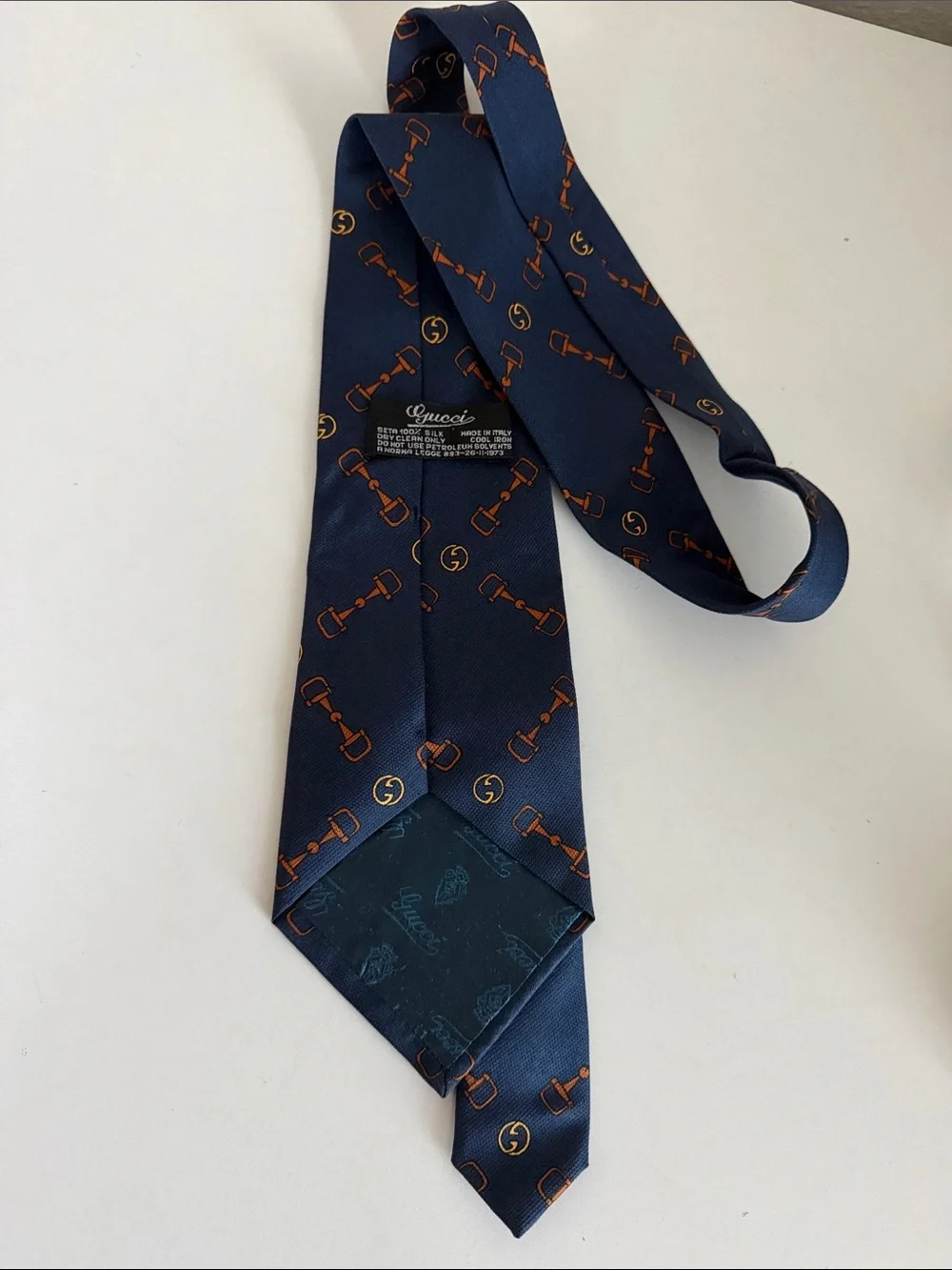 GUCCI Vintage Horsebit & Interlocking GG Logo Silk Tie | Navy & Gold
